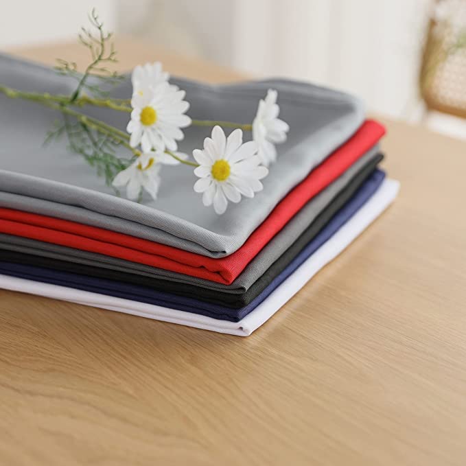 different colours red table cover